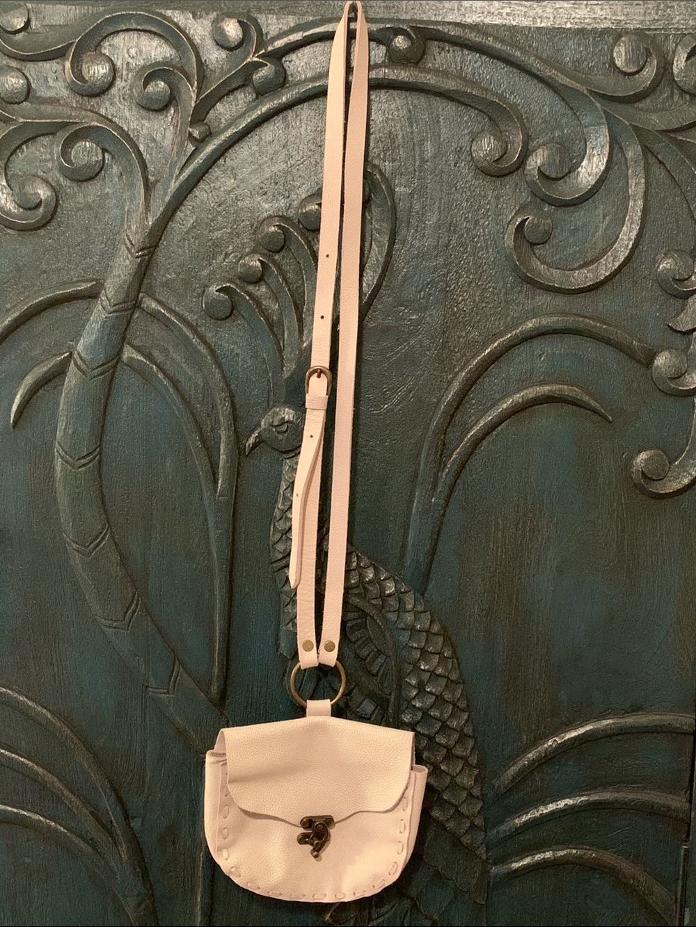 Free People Leather Crossbody Small Purse Vintaged Ivory - Picture 2 of 14